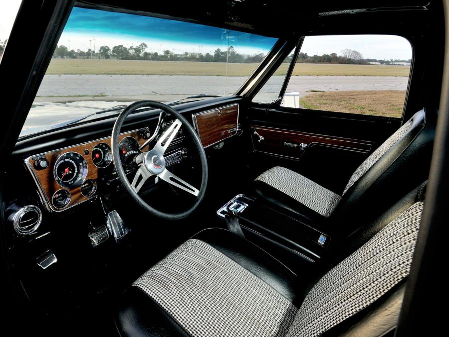  Chevrolet C10 Cheyenne Pickup 1971 года  (фото 5 из 11)